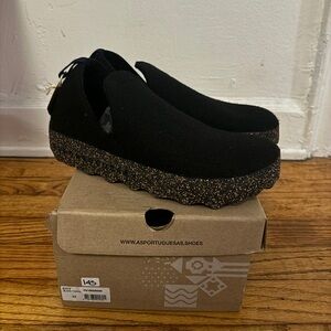 Asportuguesas Tweed Slip Ons